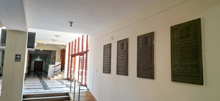 PLACA Y ALREDEDORES